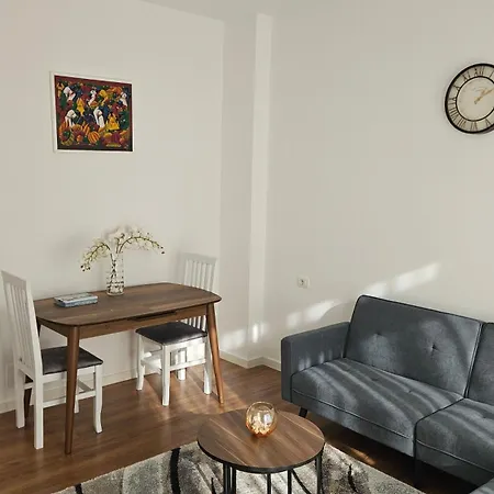Vila 7 Apartment
