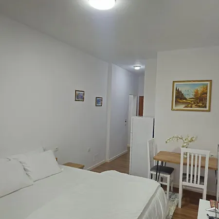 Διαμέρισμα Vila 7 *
