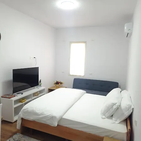 Διαμέρισμα Vila 7 *